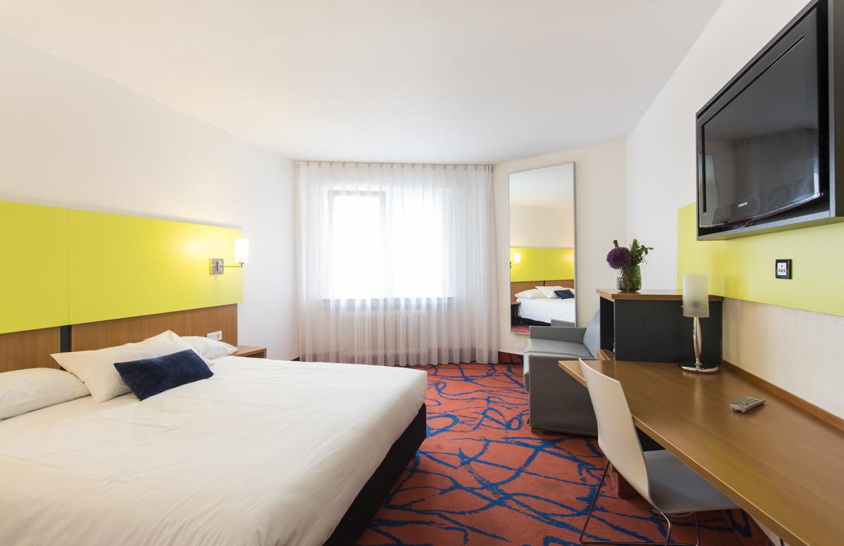 Отель Ibis Styles Frankfurt City Франкфурт-на-Майне Экстерьер фото