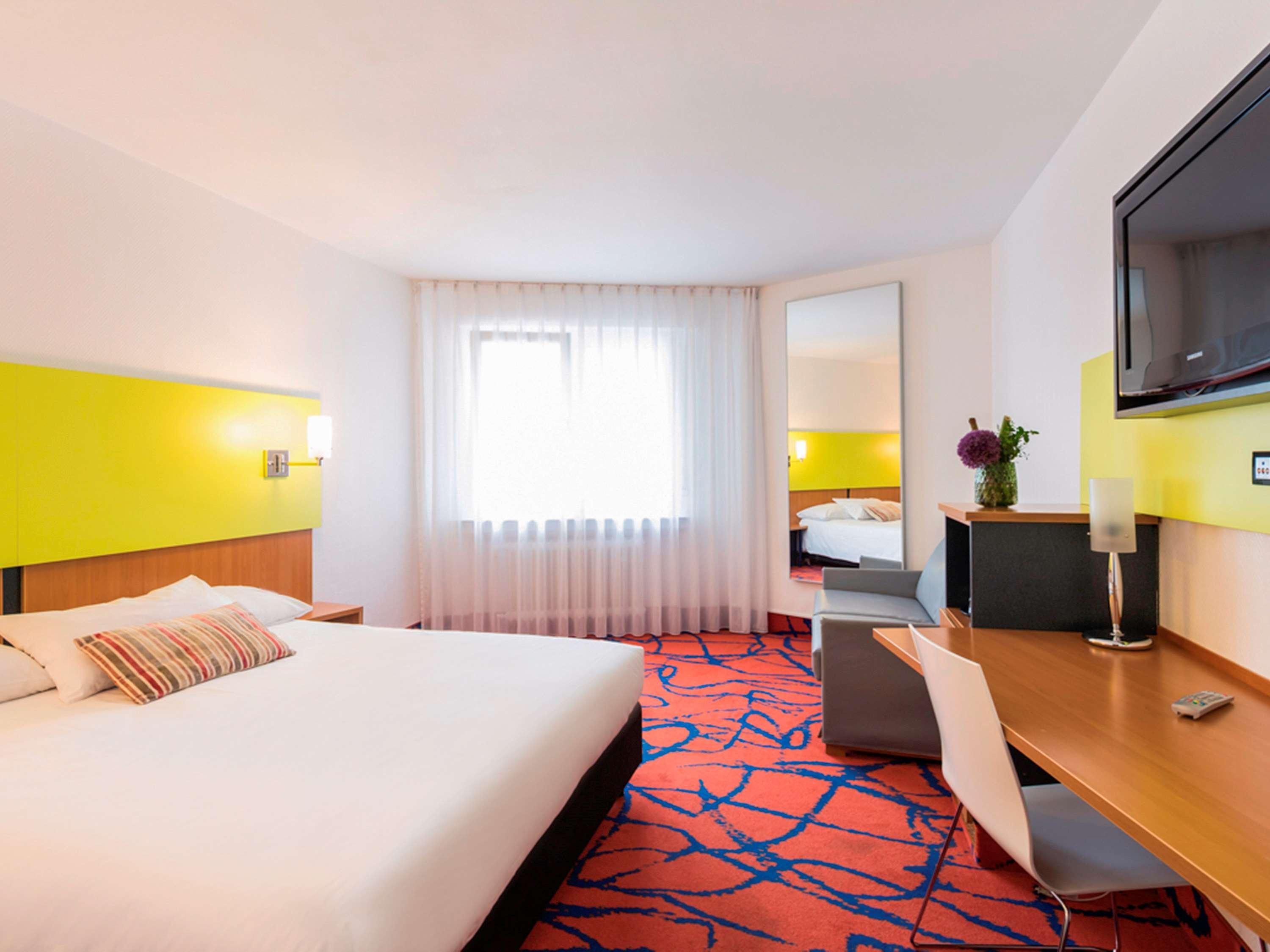 Отель Ibis Styles Frankfurt City Франкфурт-на-Майне Экстерьер фото